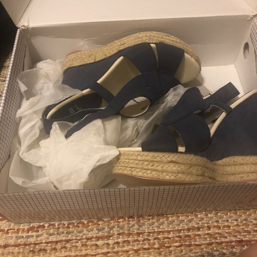 miss me heart-27 wedge sandals